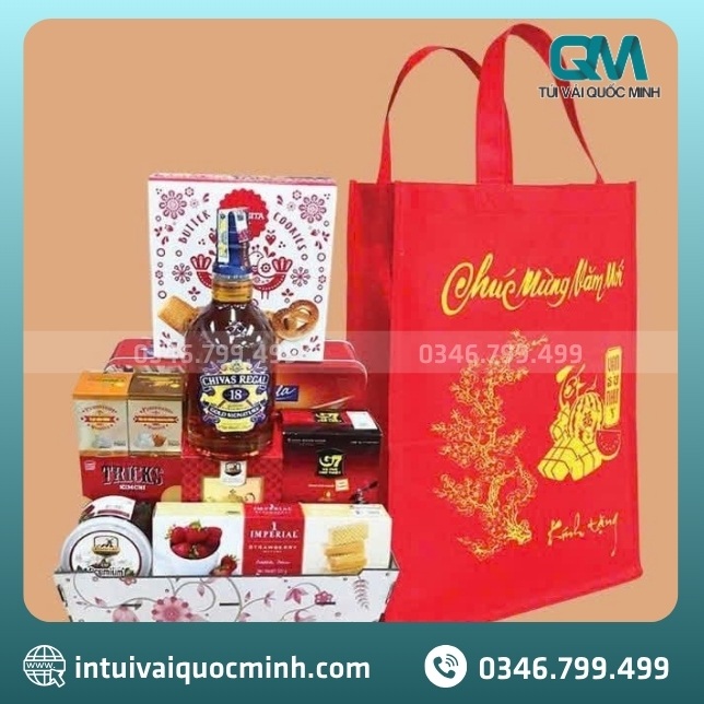 Những mẫu túi vải không dệt đựng quà tết đẹp sang trọng