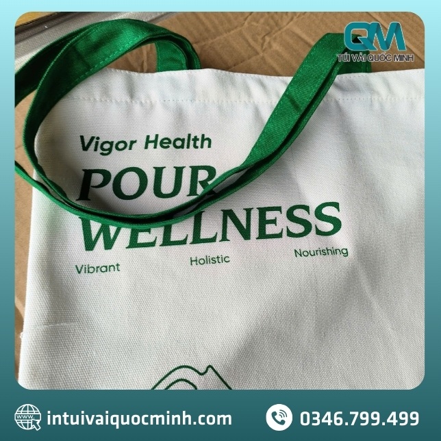 Vì sao túi vải canvas in logo phòng khám đa khoa lại được khách hàng yêu thích?