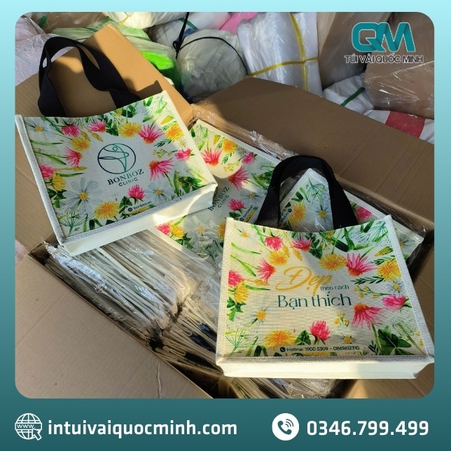 Ứng dụng của túi vải Linen in logo Thẩm mỹ viện Bonboz