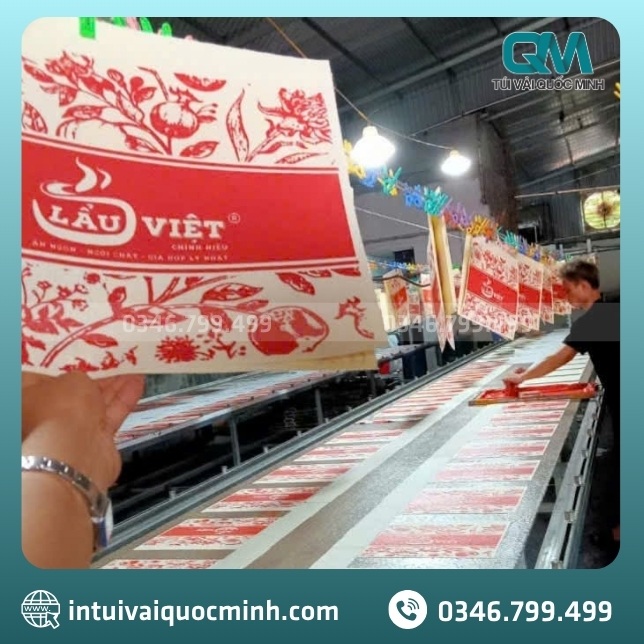 Ứng dụng đa dạng túi vải đay - Linen in logo Lẩu Việt