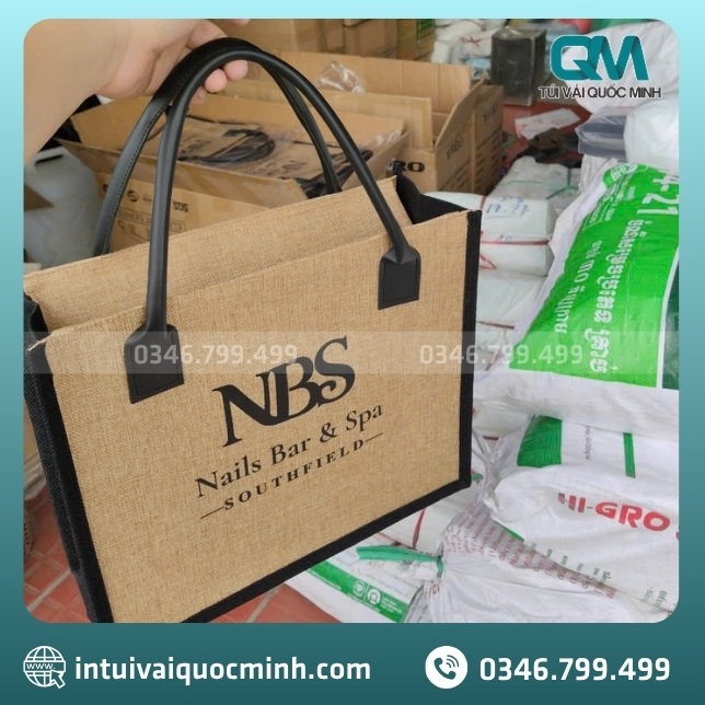 Lý do nên đặt may túi vải đay in logo NBS theo yêu cầu tại Quốc Minh