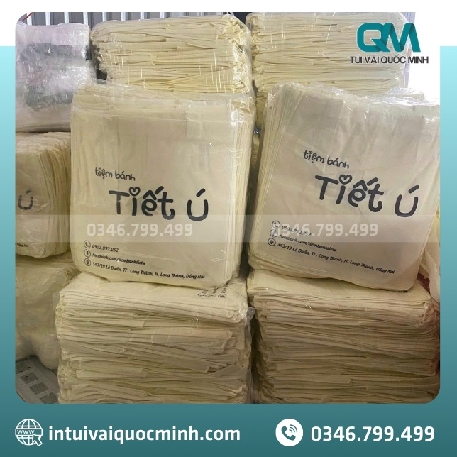 Lý do tiệm bánh Tiết Ú đặt may túi vải không dệt tại Quốc Minh