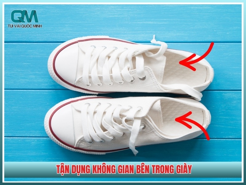 Tận dụng không gian bên trong giày