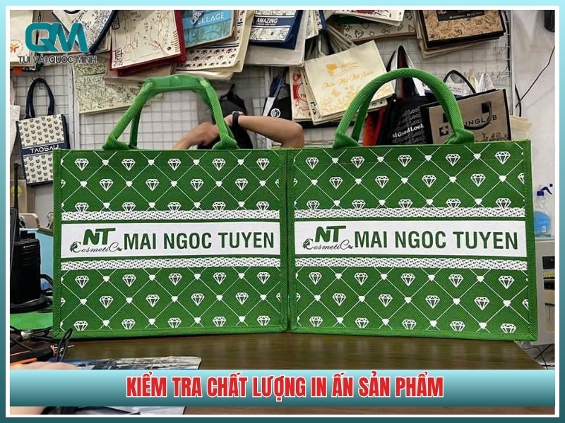 Kiểm tra chất lượng in ấn sản phẩm