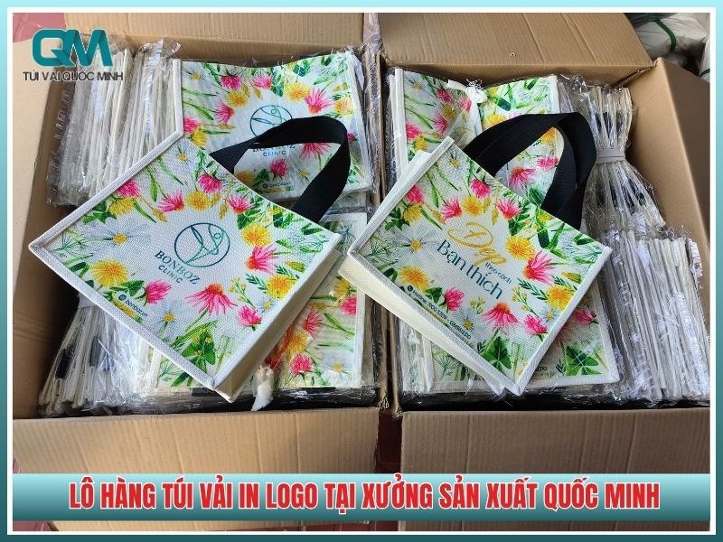 lô hàng túi vải in logo tại xưởng sản xuất quốc minh