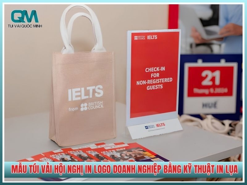 mẫu túi vải hội nghị in logo doanh nghiệp bằng kỹ thuật in lụa